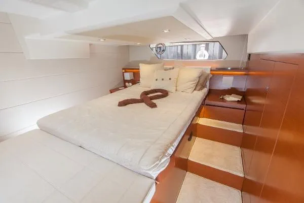 Slide: The Image of Prestige 450 Flybridge 2015 - 10