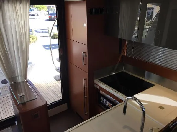 Slide: The Image of Prestige 500 Flybridge PR15RN-162 2015 - 6