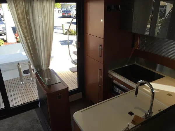 Slide: The Image of Prestige 500 Flybridge PR15RN-162 2015 - 7