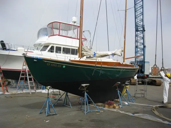 Slide: The Image of Herreshoff "Rozinante" Double Ended Canoe Yawl 1962 - 2