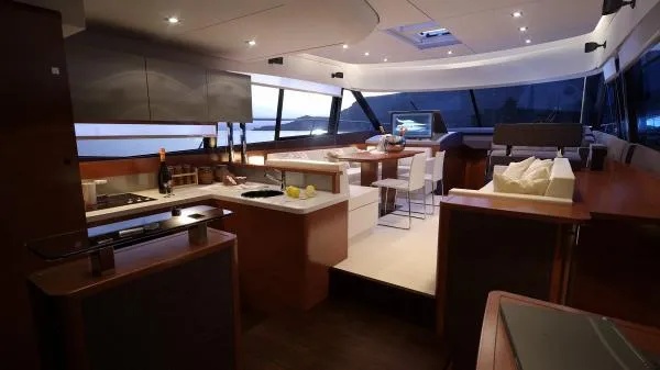 Slide: The Image of Prestige 550 Flybridge -PR15RT-067 2015 - 3