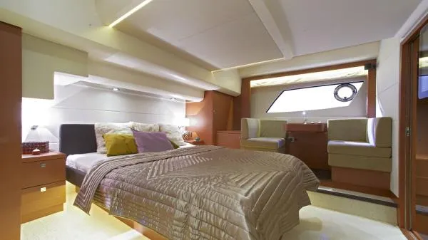 Slide: The Image of Prestige 550 Flybridge -PR15RT-067 2015 - 7