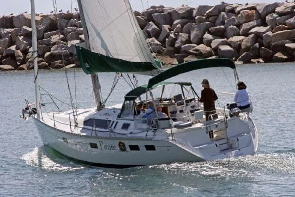 Slide: The Image of Hunter 40.5 1994 - 1