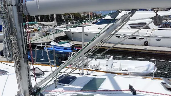 Slide: The Image of Beneteau 473 2006 - 8