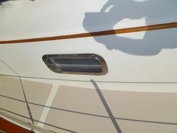 Slide: The Image of Island Packet 350 Cutter 1997 - 8