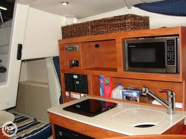 Slide: The Image of Bayliner 255 SB Cruiser 2010 - 6
