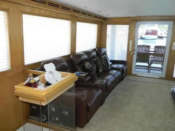 Slide: The Image of Hatteras Cockpit Motor Yacht 1999 - 5