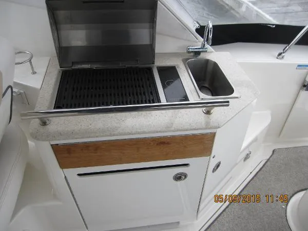 Slide: The Image of Sea Ray 310 Sundancer 2010 - 3