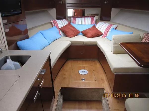 Slide: The Image of Sea Ray 310 Sundancer 2010 - 9