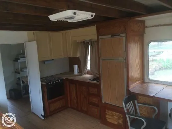 Slide: The Image of Jamestowner 50 x 14 Aluminum Houseboat 1987 - 6