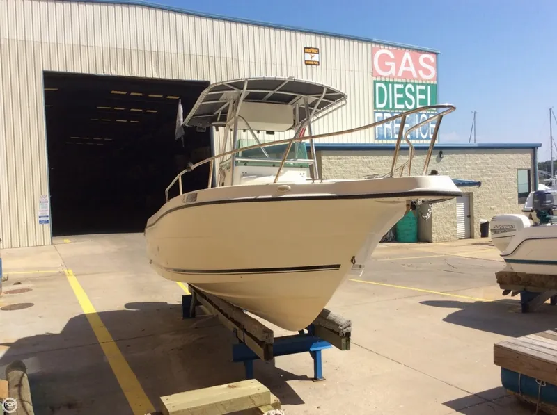Slide: The Image of Robalo 2220 CC 2000 - 3