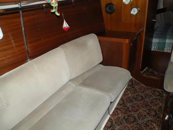 Slide: The Image of Beneteau Oceanis 351 1995 - 6