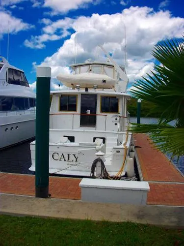 Slide: The Image of Hatteras 70 Cockpit Motor Yacht 1982 - 9
