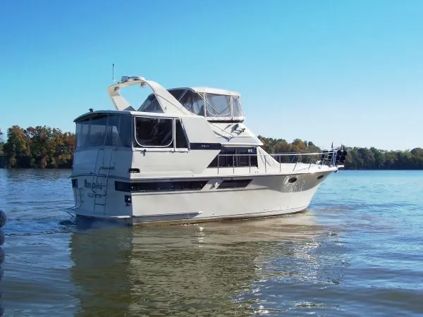 Slide: The Image of Californian 42 Motoryacht 1986 - 1
