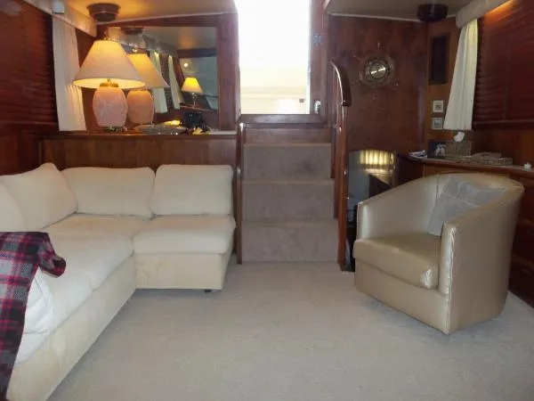 Slide: The Image of Californian 42 Motoryacht 1986 - 8