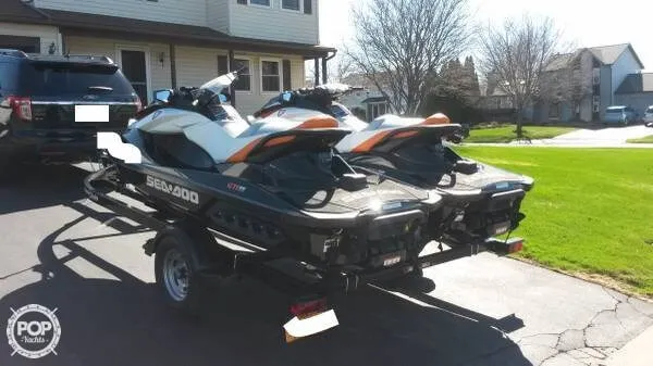 Slide: The Image of Sea-Doo (2) GTI SE 155 2012 - 3