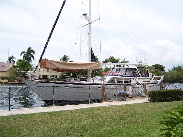Slide: The Image of Gulfstar Sailcruiser Cockpit Sloop 1988 - 0