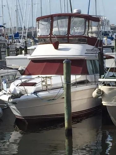 Slide: The Image of Sea Ray 340 Sedan Bridge 1985 - 2