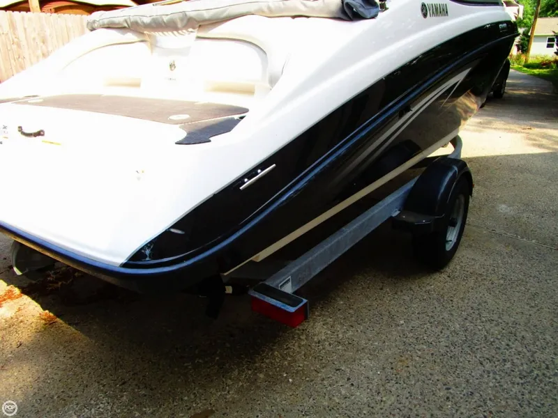 Slide: The Image of Yamaha SX 190 2012 - 4