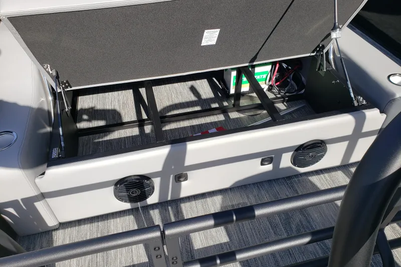 Slide: The Image of Storage compartment in Bentley Pontoons Legacy 243 Navigator 2026. - 10