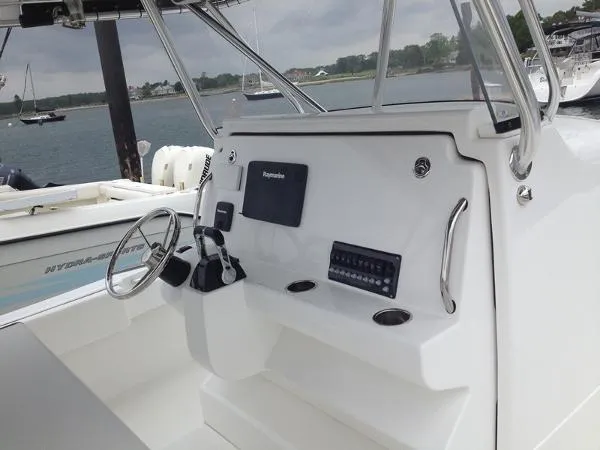 Slide: The Image of Twin Vee Powercats Hydrofoil 35 Catamaran 2014 - 9