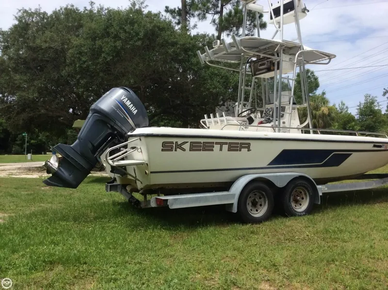 Slide: The Image of Skeeter 2400 ZX 2002 - 4