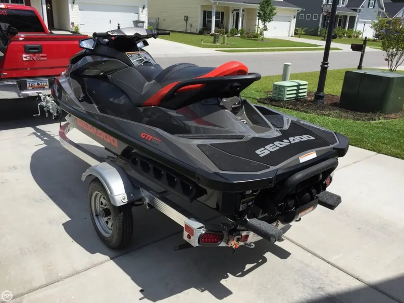 Slide: The Image of Sea-Doo GTI 155 Limited 2014 - 2