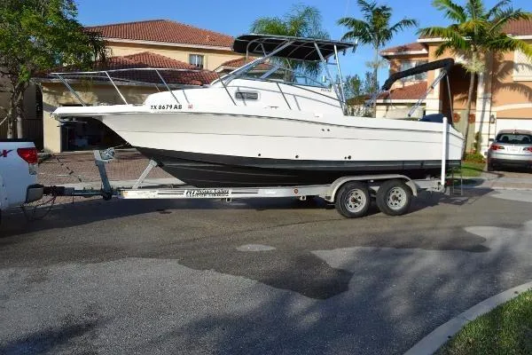 Slide: The Image of Robalo 235 Walk Around 2005 - 0