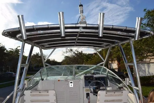 Slide: The Image of Robalo 235 Walk Around 2005 - 5