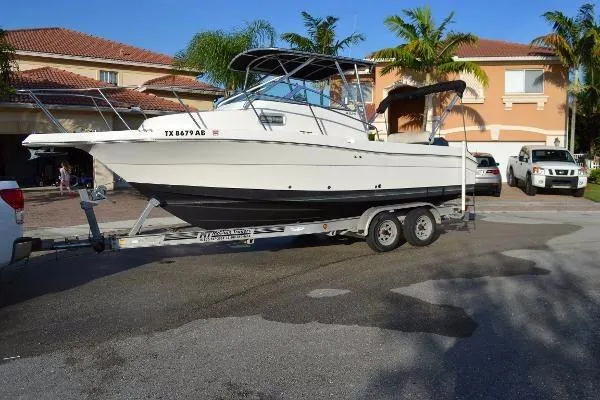 Slide: The Image of Robalo 235 Walk Around 2005 - 7