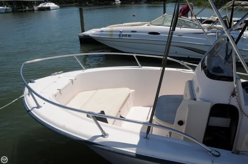Slide: The Image of Grady-White 180 Sportsman 2000 - 8