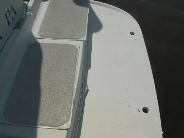 Slide: The Image of Rinker 330 Fiesta Vee 1999 - 6