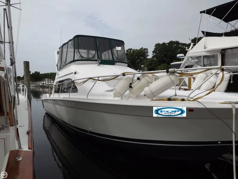 Slide: The Image of Mainship 40 Sedan Bridge 1998 - 9