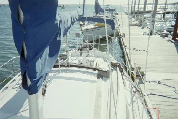 Slide: The Image of Catalina 27 1985 - 11