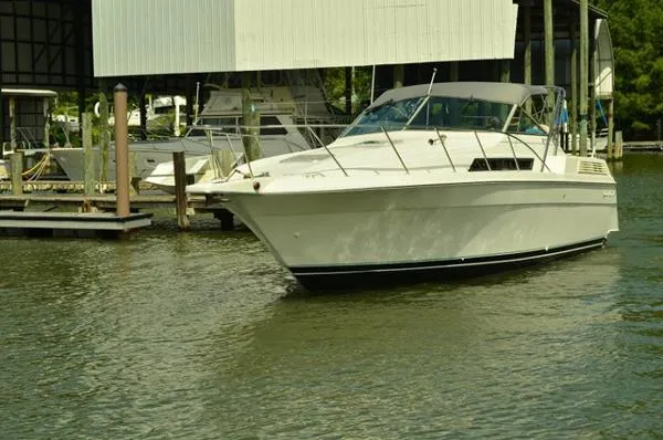 Slide: The Image of Chris-Craft 320 Amerosport Express 1990 - 11