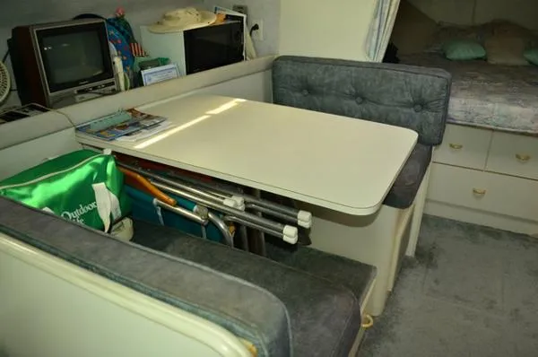Slide: The Image of Chris-Craft 320 Amerosport Express 1990 - 5
