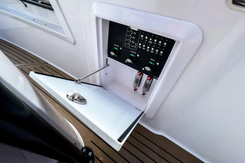 Slide: The Image of Control panel of STERK 31 boat, model 2025. - 16