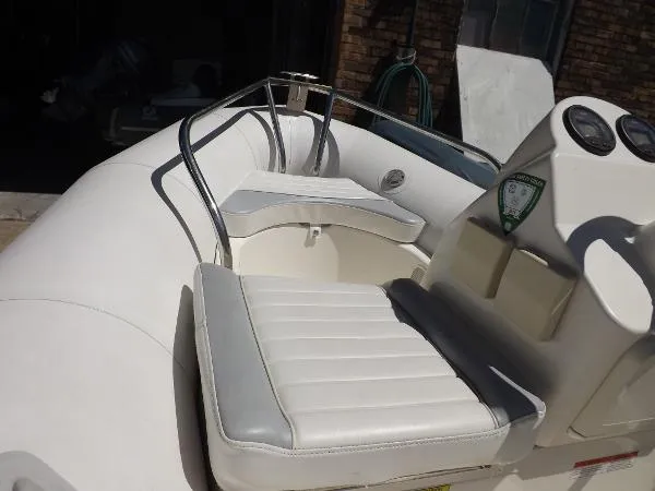 Slide: The Image of Zodiac RIB Yachtline 340 R 2004 - 6