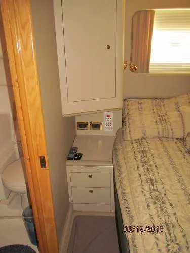 Slide: The Image of Sea Ray 420 Aft Cabin-ESTATE S A L E 1998 - 6