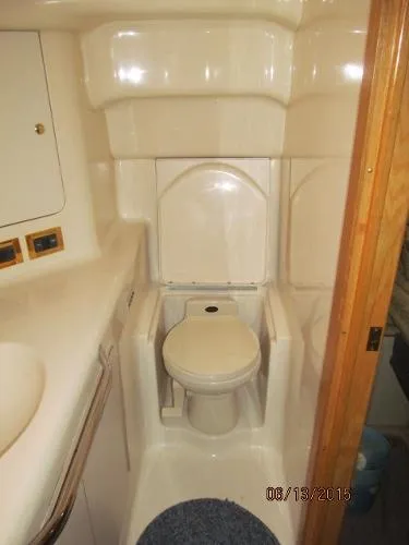 Slide: The Image of Sea Ray 420 Aft Cabin-ESTATE S A L E 1998 - 9