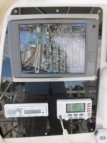 Slide: The Image of Luhrs 36 Convertible 2000 - 10