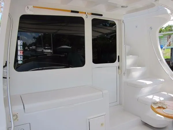 Slide: The Image of Luhrs 36 Convertible 2000 - 4