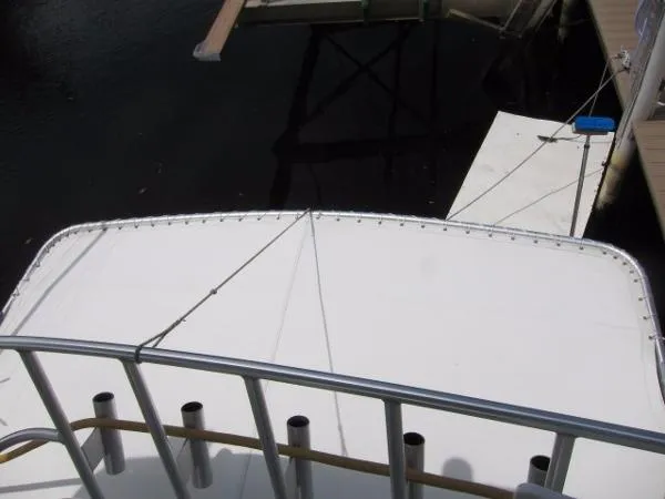 Slide: The Image of Luhrs 36 Convertible 2000 - 6