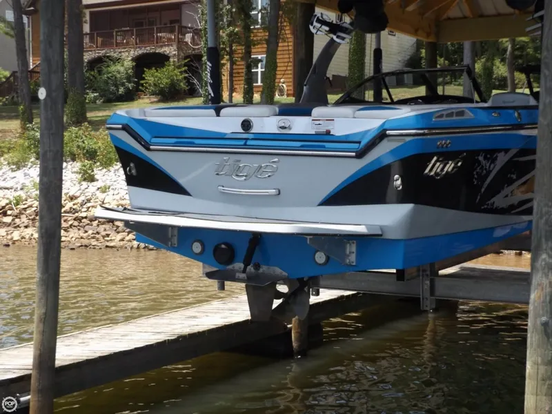 Slide: The Image of Tige Z3 2012 - 6