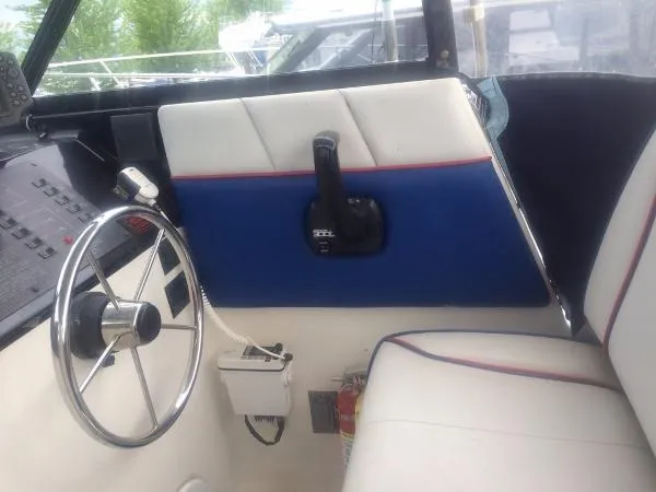 Slide: The Image of Bayliner 2452 Ciera Classic Hardtop 1994 - 8