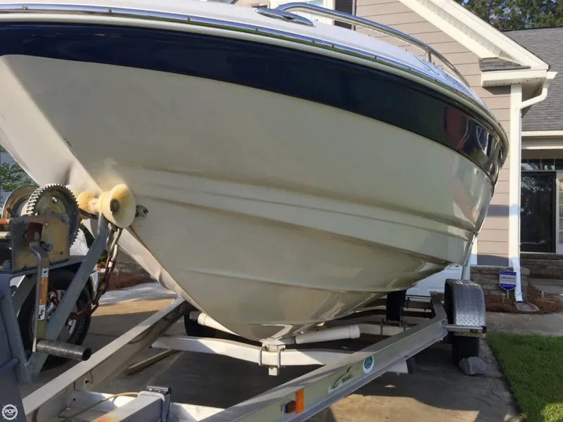 Slide: The Image of Crownline Boats 210 LS 2009 - 6