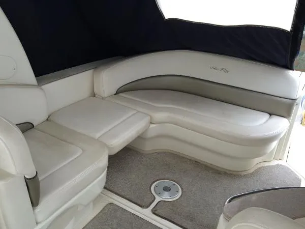 Slide: The Image of Sea Ray 260 Sundancer 2005 - 9