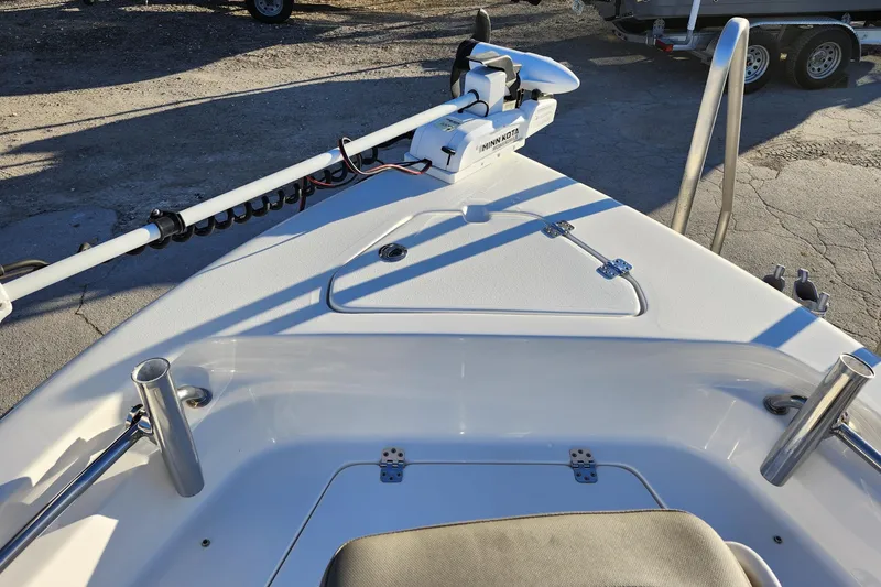 Slide: The Image of 2022 Key West 189 FS boat deck with Minn Kota trolling motor. - 43