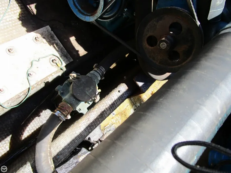 Slide: The Image of Silverton 32 Convertible 1979 - 8