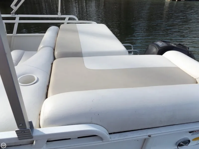 Slide: The Image of Encore Boat Builders 200 Fish RE 2011 - 2